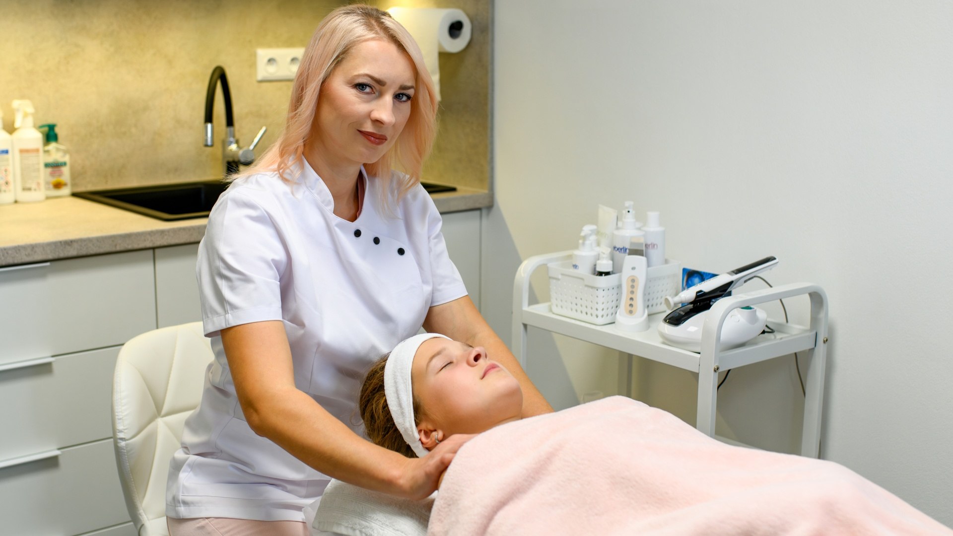 Kosmetické ošetření - profesionální péče o pleť